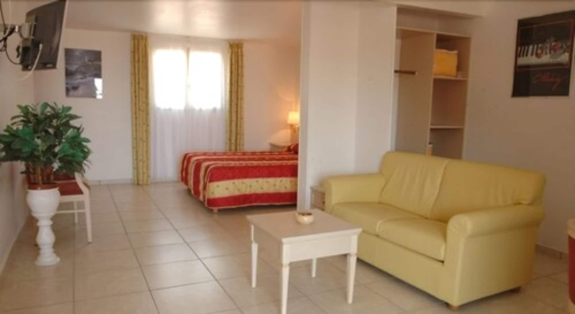 Hotel Residence San Pieru Tarcu Buitenkant foto