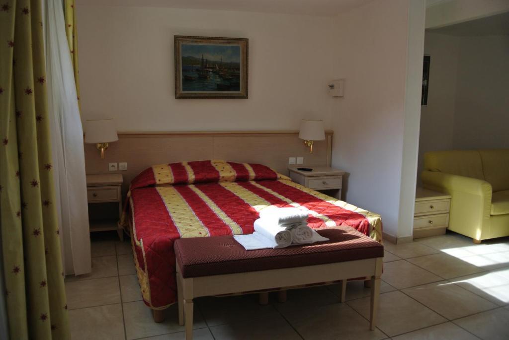 Hotel Residence San Pieru Tarcu Kamer foto