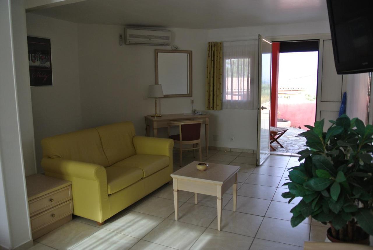 Hotel Residence San Pieru Tarcu Buitenkant foto